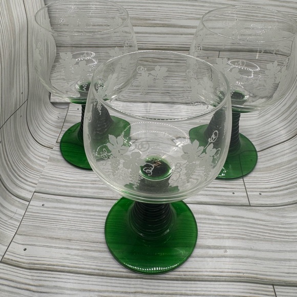 3 Vintage German Roemer Wine Glass Etched Grape Green Beehive Stem - Picture 2 of 8
